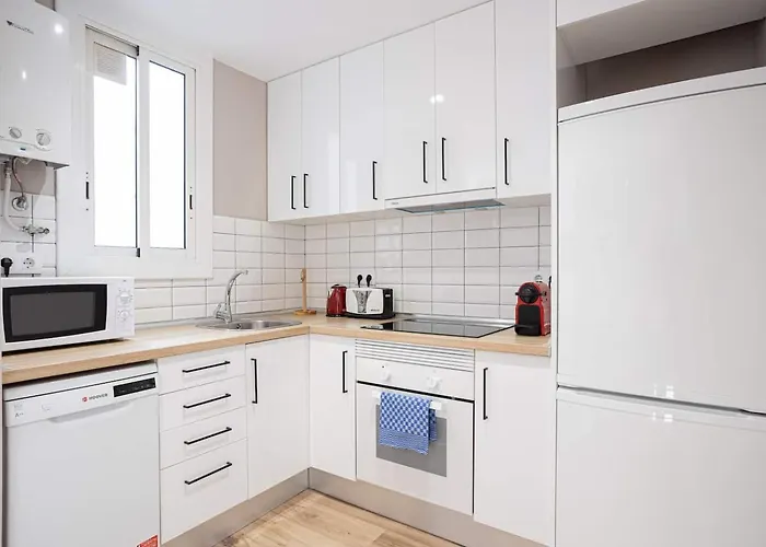 Appartamento Walk To Ramblas Sun-filled&cozy Barcellona