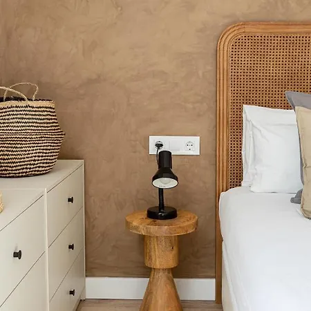Walk To Ramblas Sun-filled&cozy Apartment *
